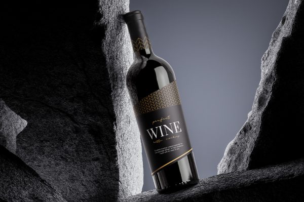 在岩石上的葡萄酒红酒样机4组