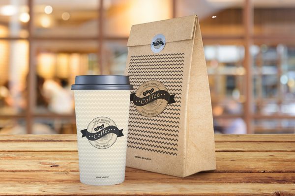 高质感咖啡杯和纸袋样机