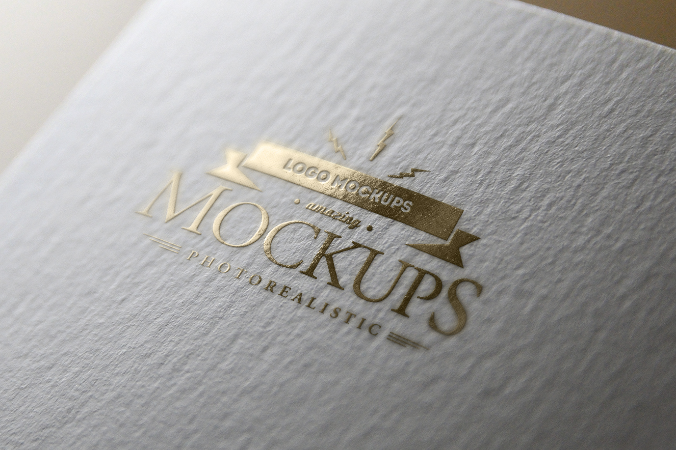 高质感纹理白卡纸烫金烫银可变LOGO样机插图