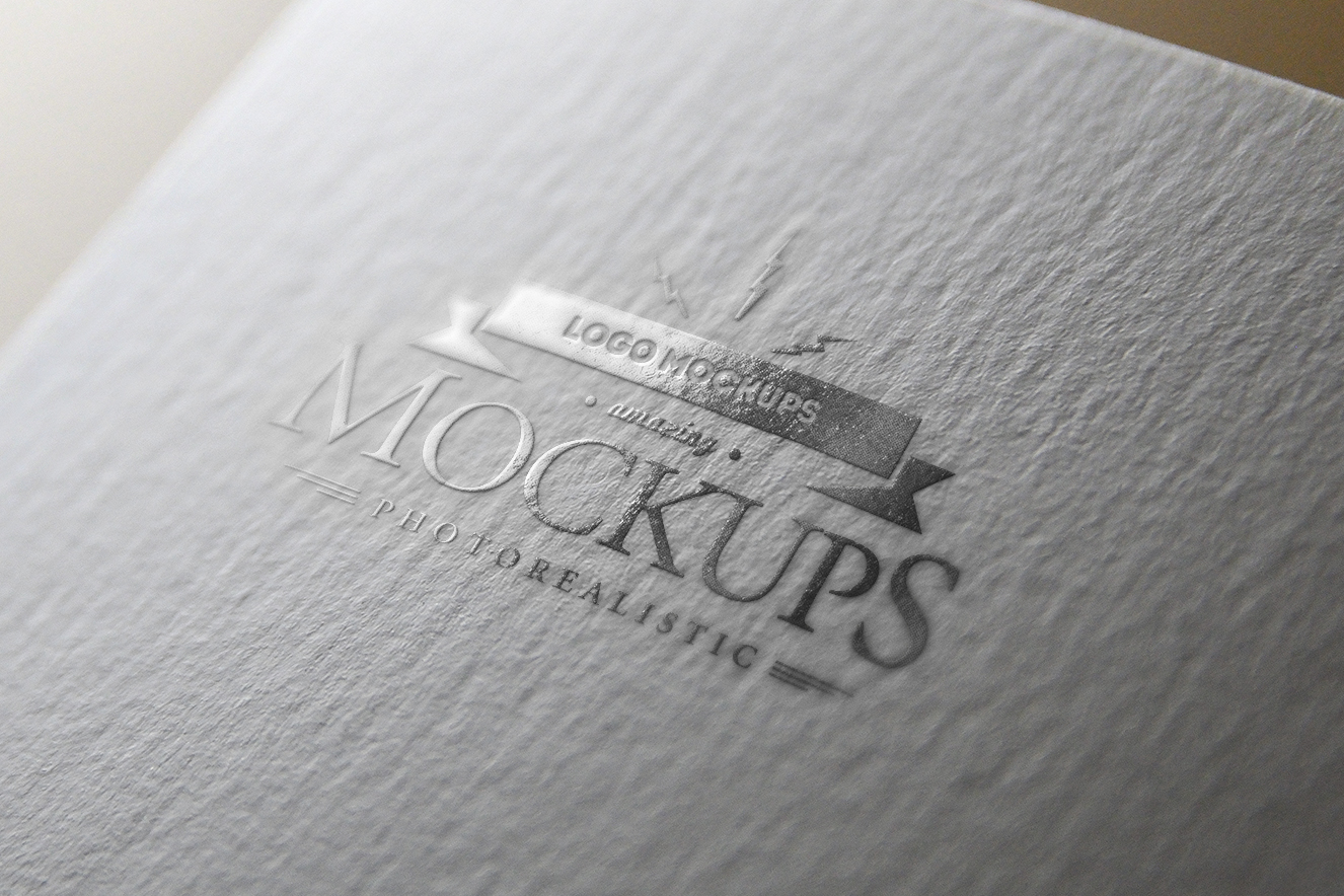 高质感纹理白卡纸烫金烫银可变LOGO样机插图1