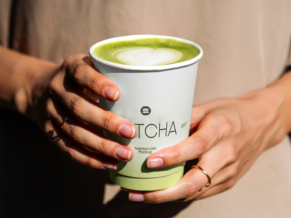 高质感手握奶茶杯咖啡杯纸杯样机插图