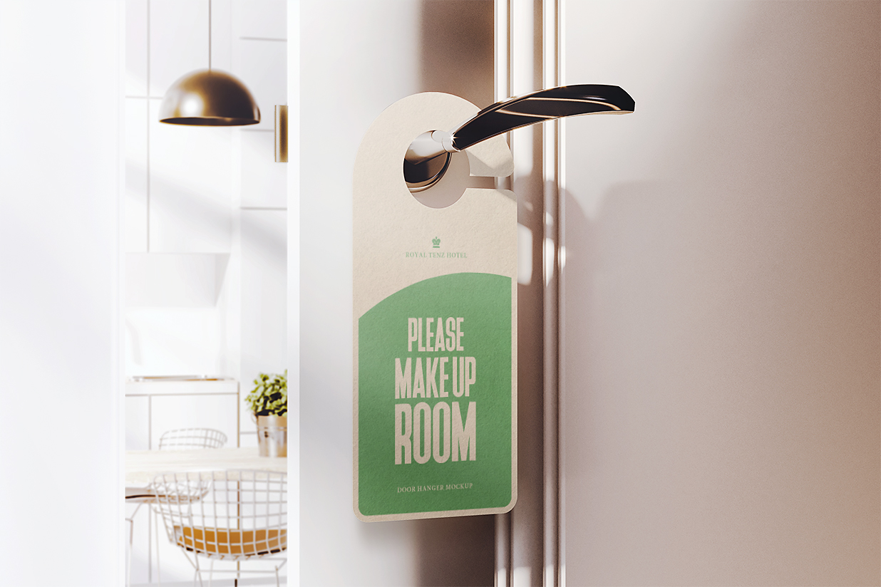 带阳光阴影的酒店名宿门把手挂牌样机3组插图1