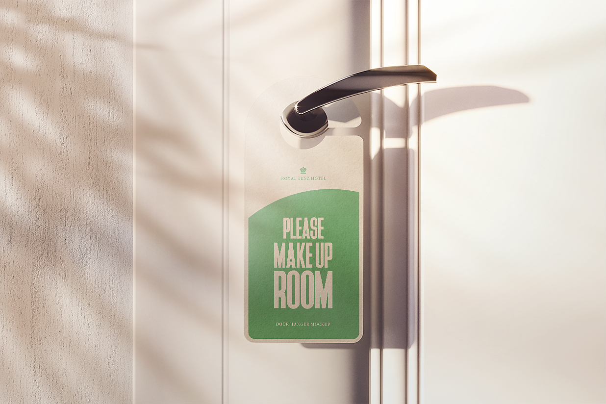 带阳光阴影的酒店名宿门把手挂牌样机3组插图2