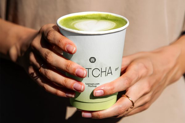 高质感手握奶茶杯咖啡杯纸杯样机