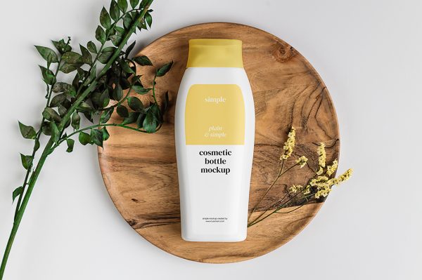 在盘中的沐浴露洗发水盖开瓶样机