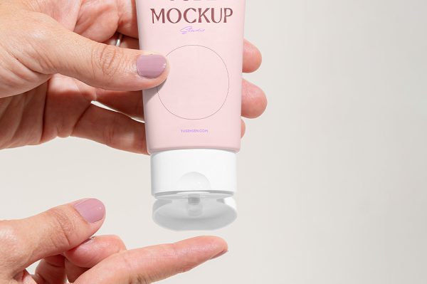 手持软管洗面奶样机