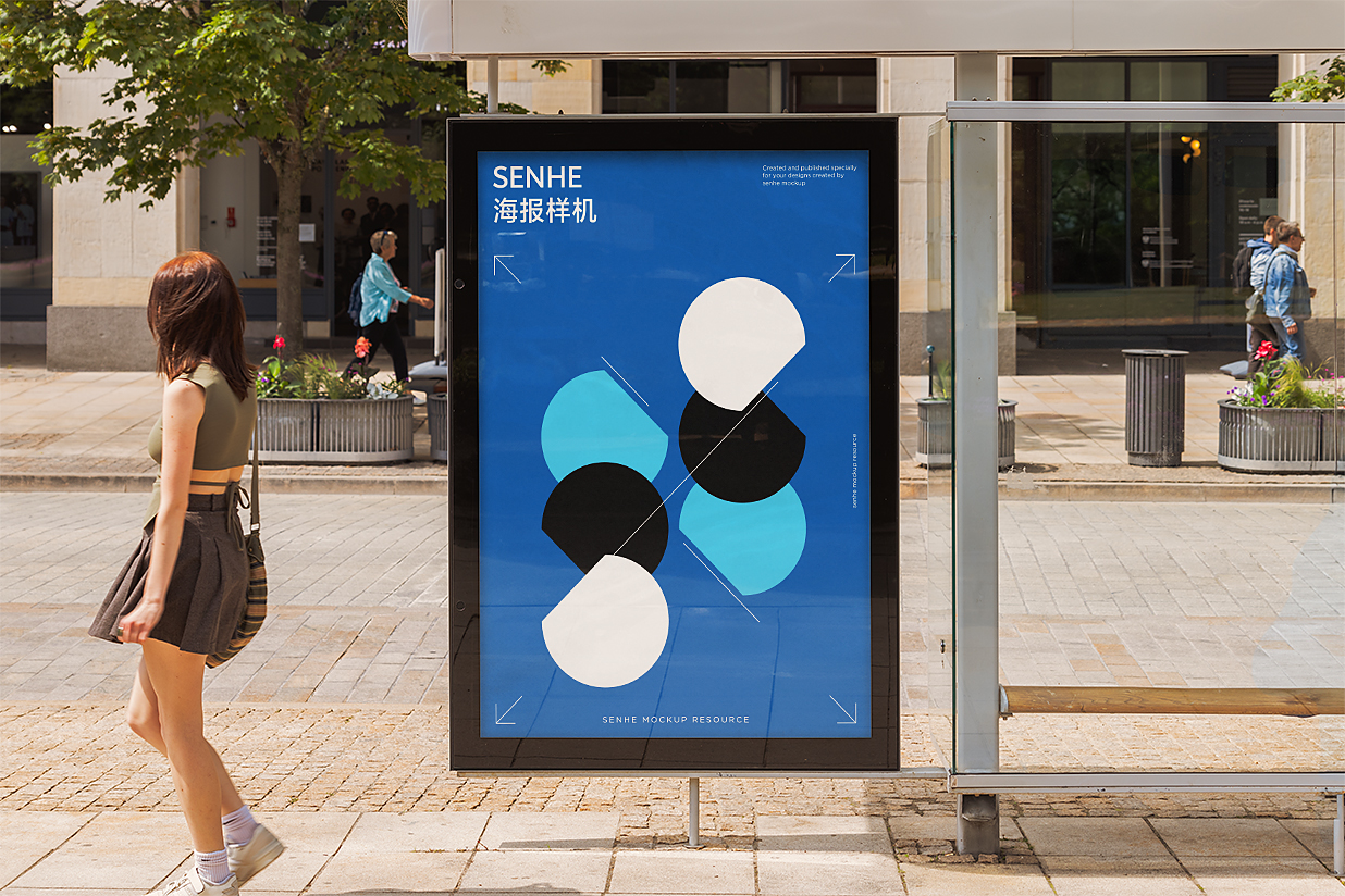 公交站台海报样机插图