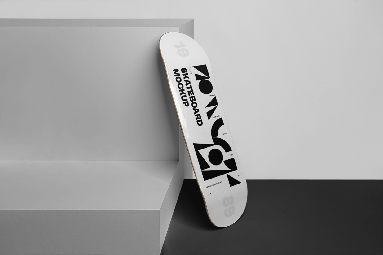 靠在墙上的滑板样机插图