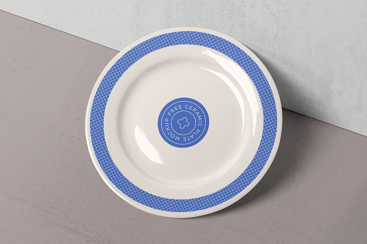 精致陶瓷盘子餐具样机插图