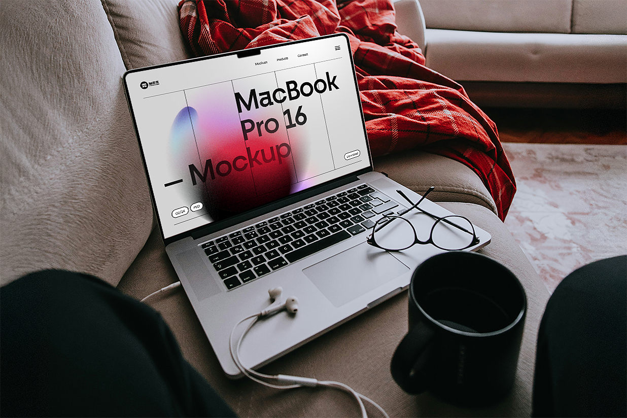 摆放在沙发上MacBook Pro 样机插图