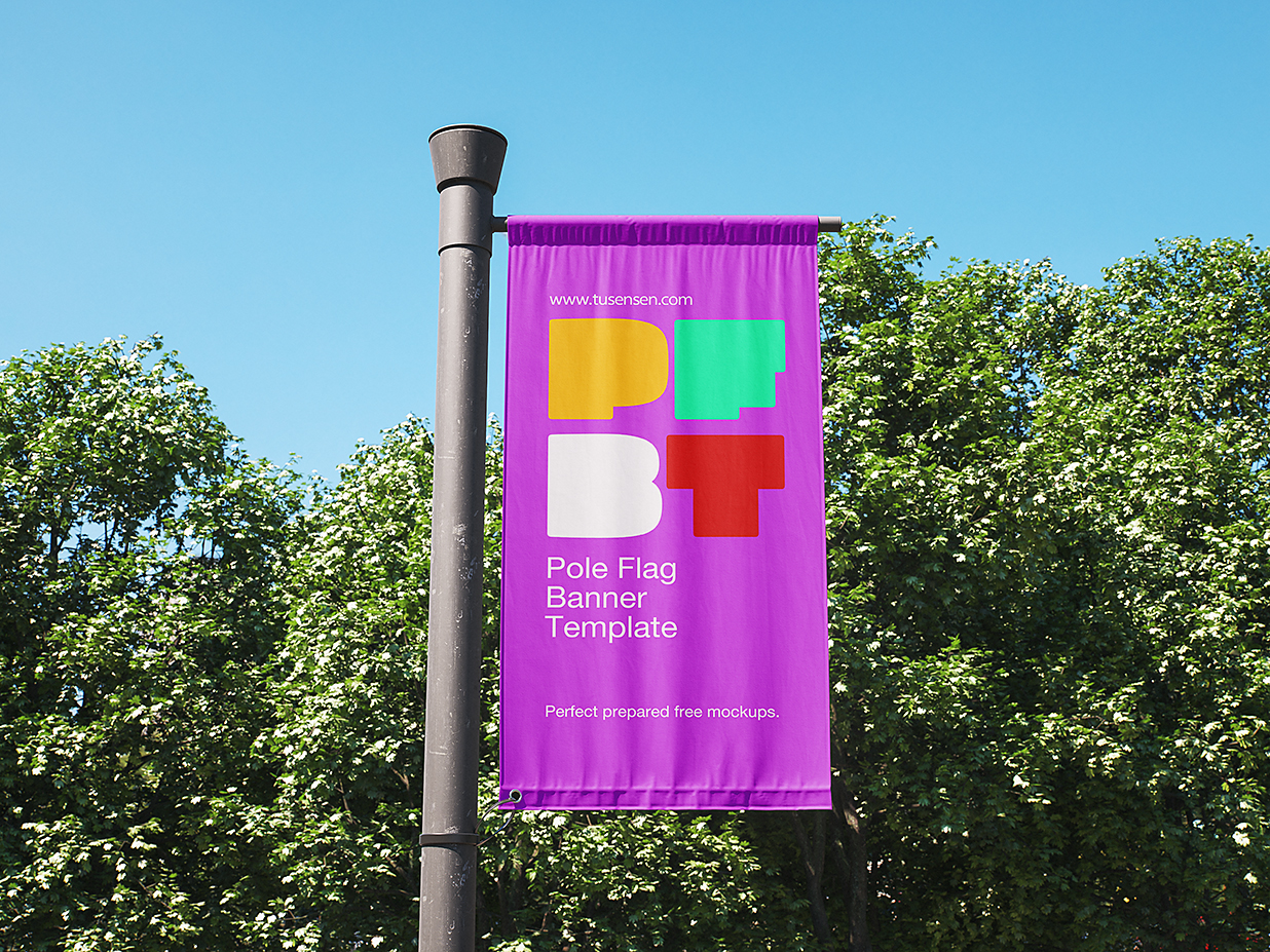 带绿植背景的道旗广告旗旗帜样机mockup3组插图1