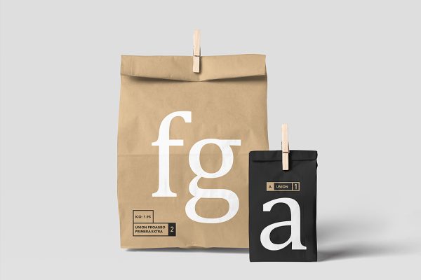 带木夹子的牛皮纸自立袋食品袋样机