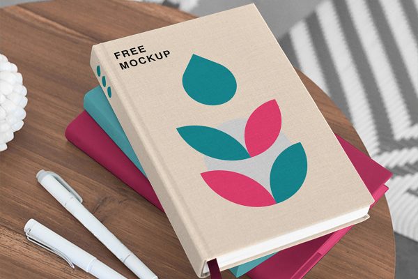 带场景的精装书籍样机