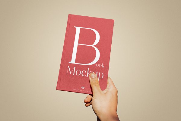 手持精装书籍样机