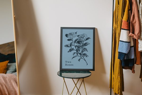 精致带框架装饰画海报样机