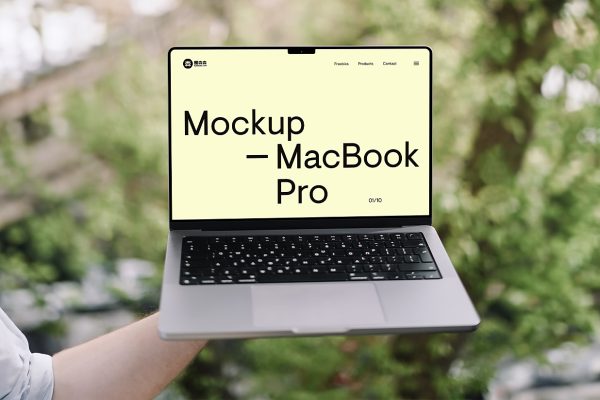 手持MacBook Pro样机