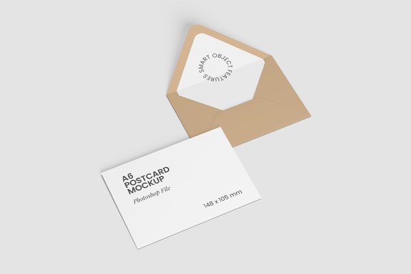 带贺卡的信封明信片样机Mockup