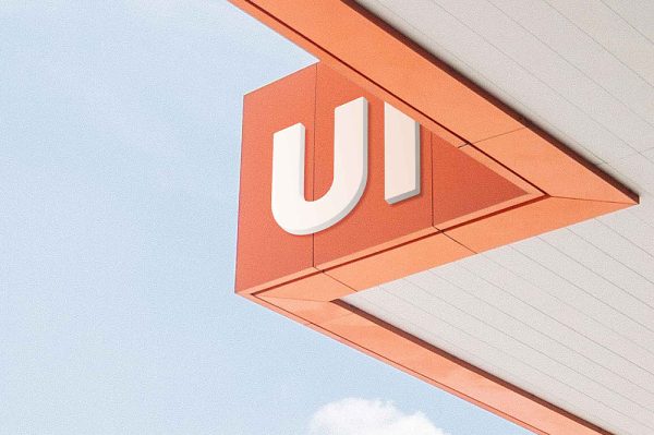 户外建筑3D立体LOGO标志样机Mockup