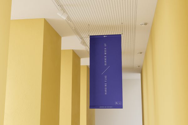 室内吊旗挂旗广告旗样机Mockup