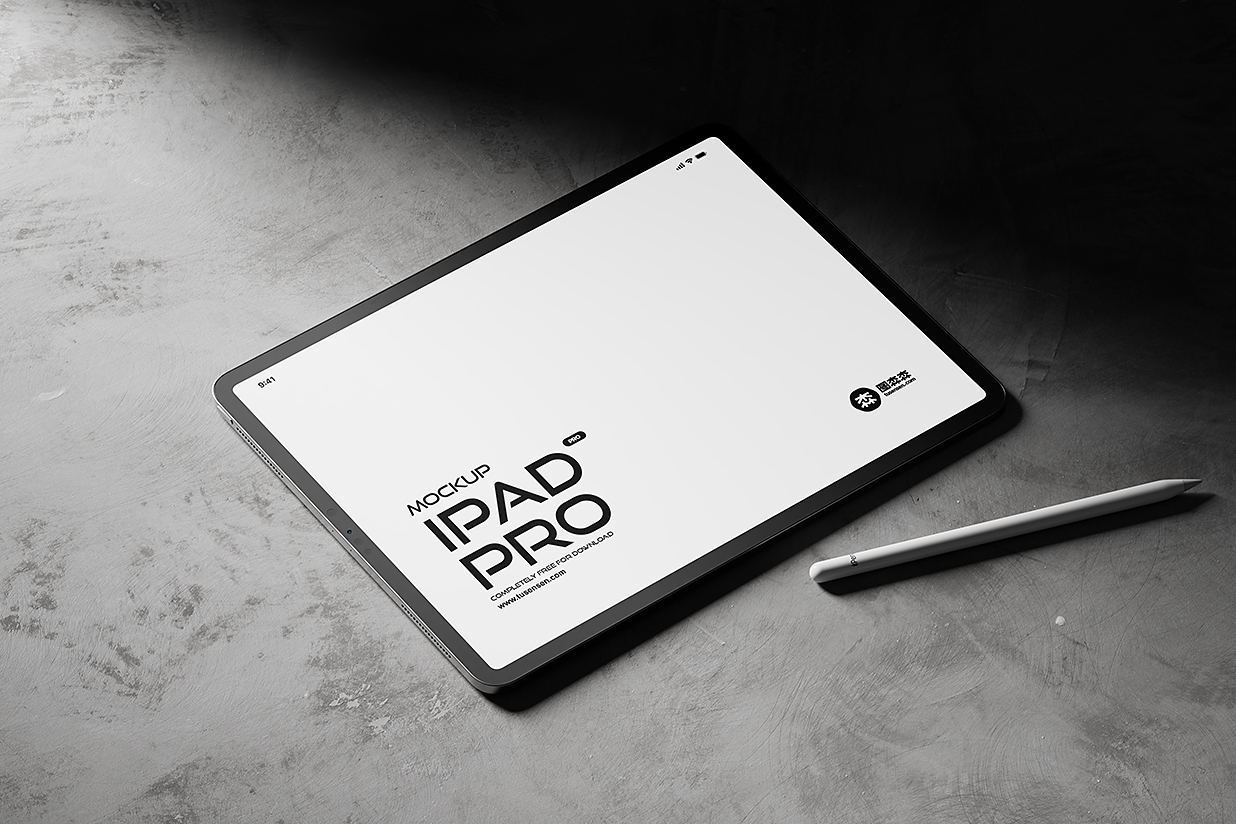 带笔的iPad Pro平板样机mockup插图