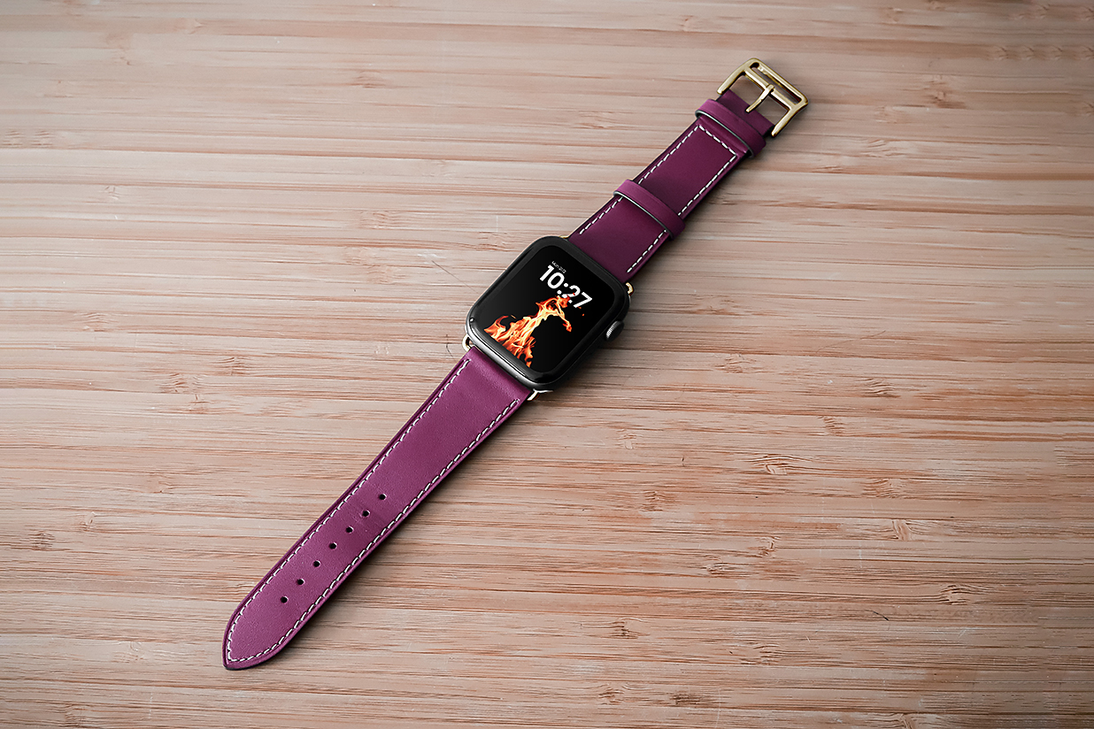 带皮革表带的Apple Watch样机mockup插图