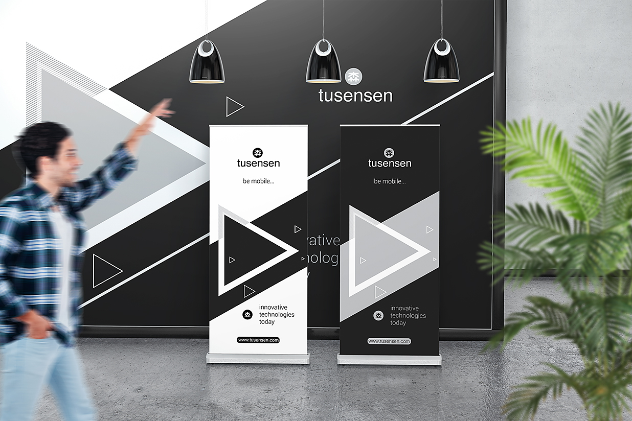 展会场景易拉宝样机mockup6组插图