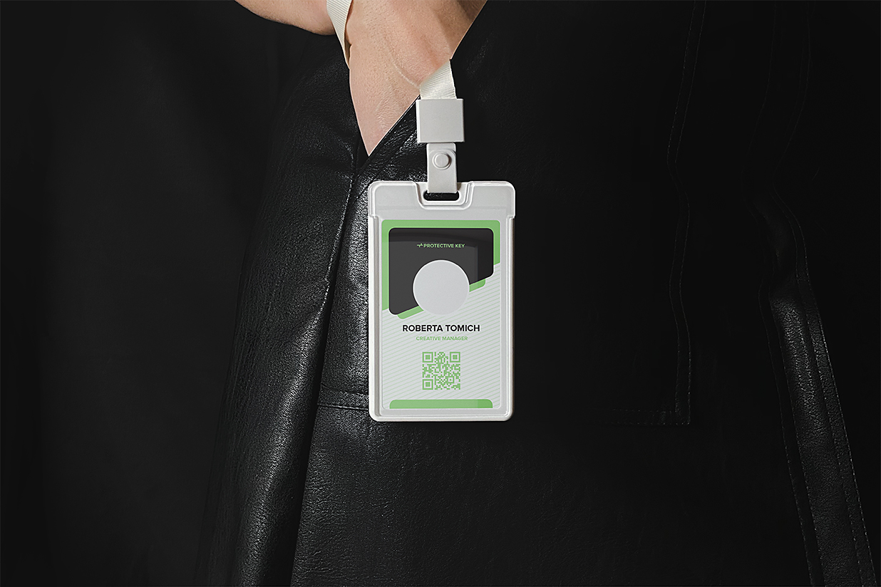 带场景的工牌工作证胸牌样机mockup6组插图1