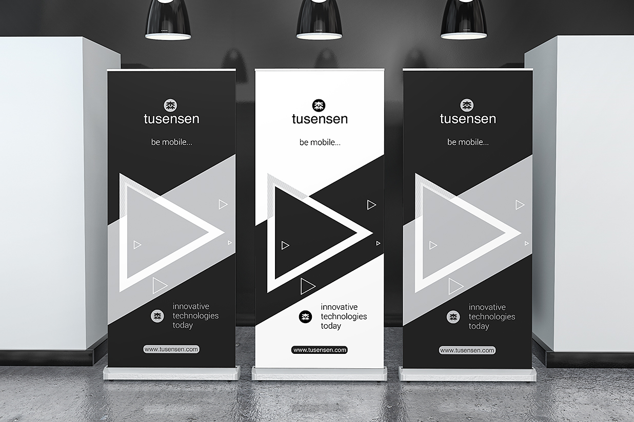 展会场景易拉宝样机mockup6组插图2