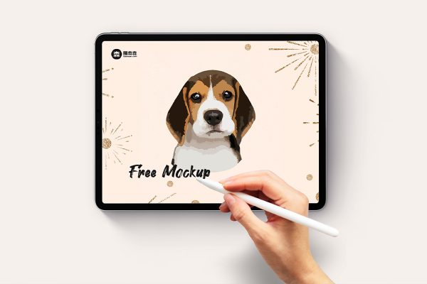 带手握笔的iPad Pro平板样机mockup