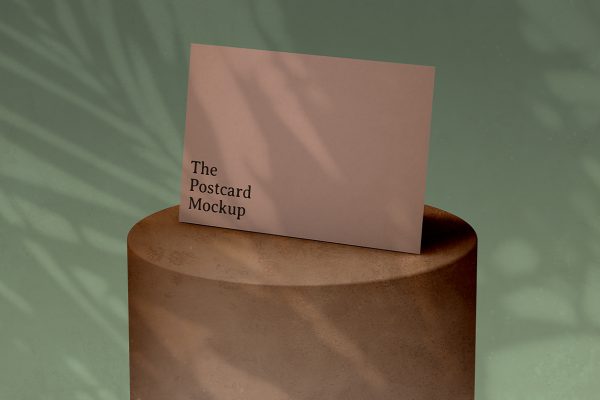带场景的明信片样机mockup