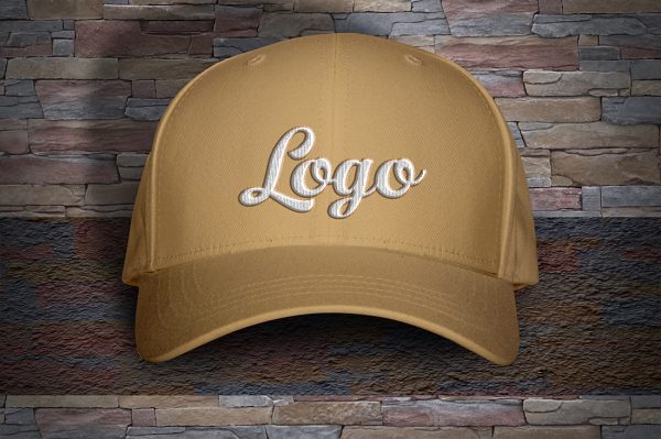 带墙面背景的帽子样机 mockup