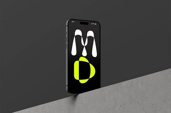 iPhone 15 苹果手机样机mockup3组