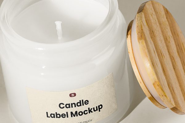 带木盖的香薰蜡烛杯样机mockup