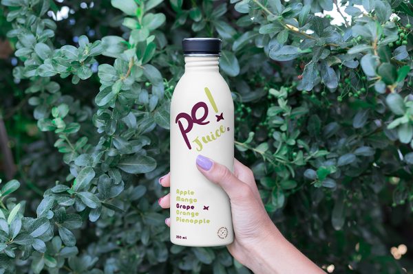 手握保温杯水瓶样机 mockup