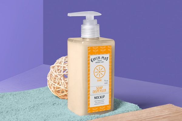 带场景的按压瓶泵瓶洗发水瓶沐浴露瓶样机mockup5组