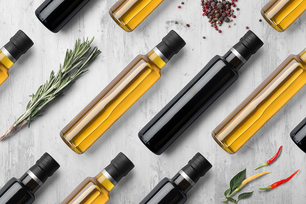 带场景的橄榄油瓶玻璃瓶包装样机mockup2组插图1