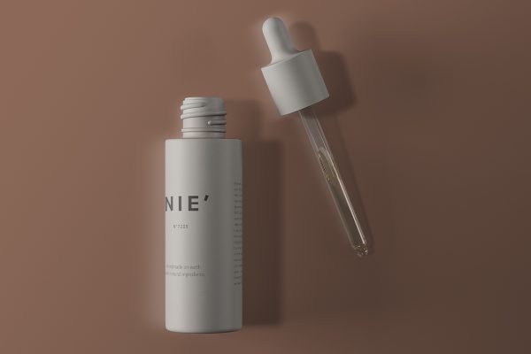 塑料滴管瓶精华液精油瓶样机mockup