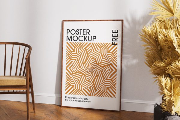 地板上带框架的装饰画海报样机mockup3组