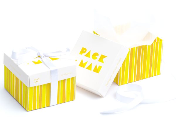 天地盖礼品盒礼物盒包装样机mockup