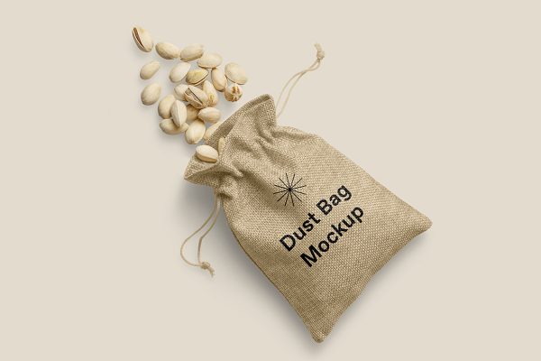 带坚果的麻布袋抽绳束口袋样机mockup