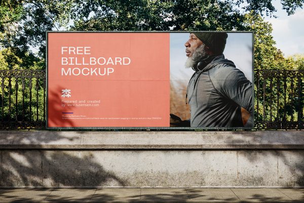 围栏上的户外广告牌样机mockup3组