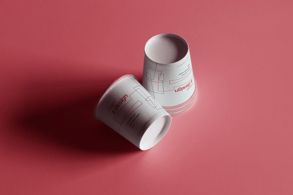 堆叠的一次性纸杯杯子样机mockup