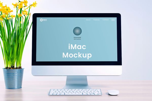 放在桌上的iMac样机mockup