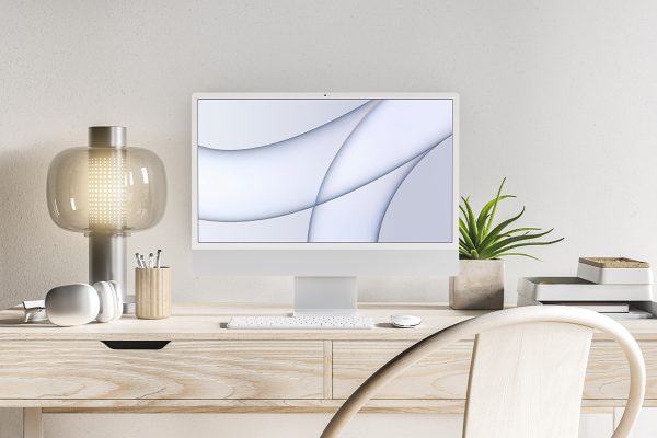 居家工作台的iMac2021款样机mockup