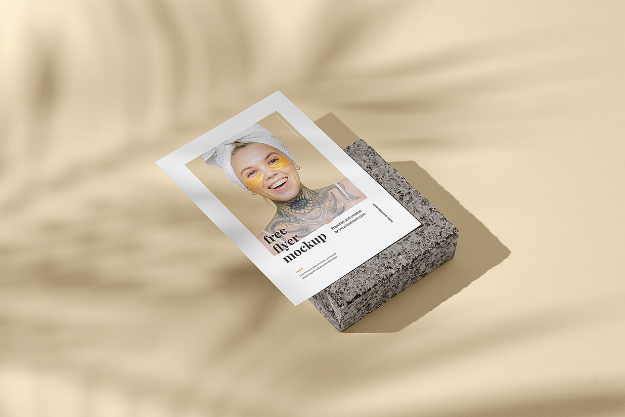 放在石头上的A6单张宣传单样机mockup2组插图