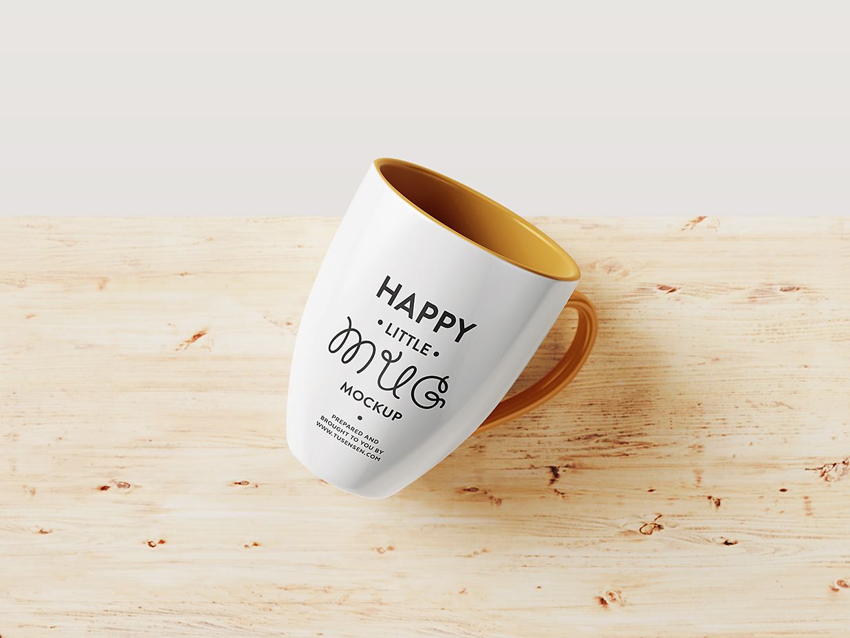 放在木桌上的马克杯咖啡杯样机mockup3组插图2