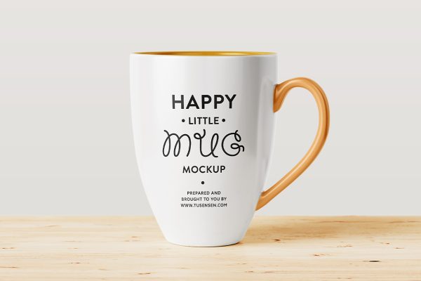 放在木桌上的马克杯咖啡杯样机mockup3组