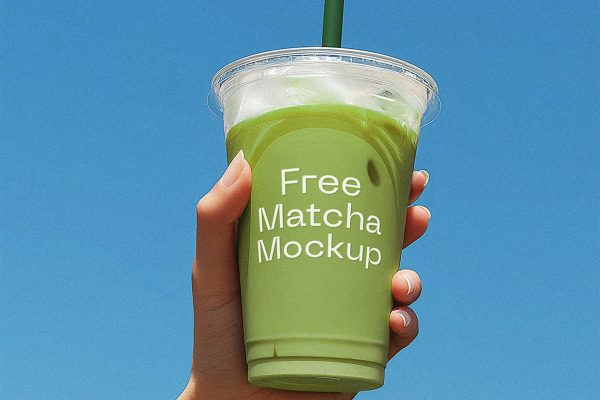 手持透明咖啡杯饮品杯塑料杯样机mockup