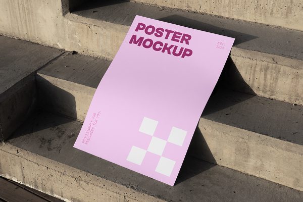 放在楼梯上的纸张海报样机mockup
