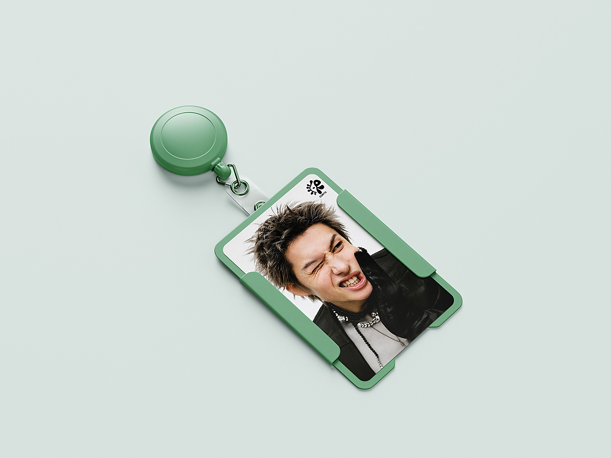 精致的工牌工作证胸牌样机mockup4组插图